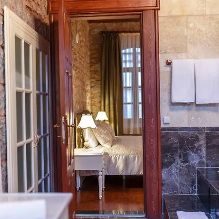 Verula Luxury *